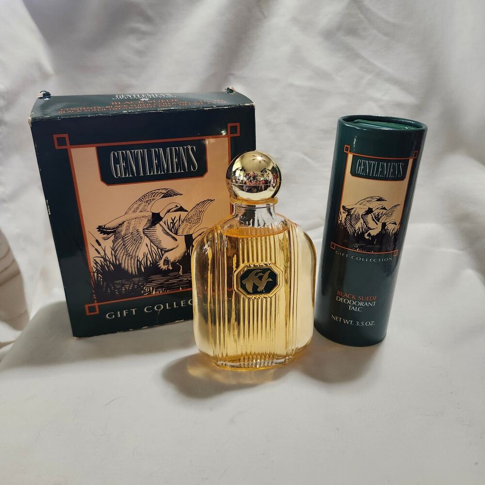 Vintage Avon Gentlemans Gift Collection Black Suede 3.5 Oz Spray Talc B17